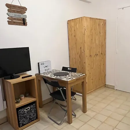 Apartament Studio Entre Centre Et Facultes *