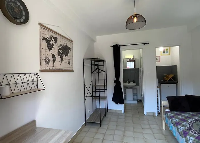 Studio Entre Centre Et Facultes *